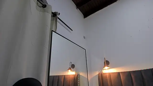 selena  smith1 online show from March 31, 4:46 am