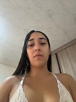 isabellaHill2 online show from June 5, 4:56 pm