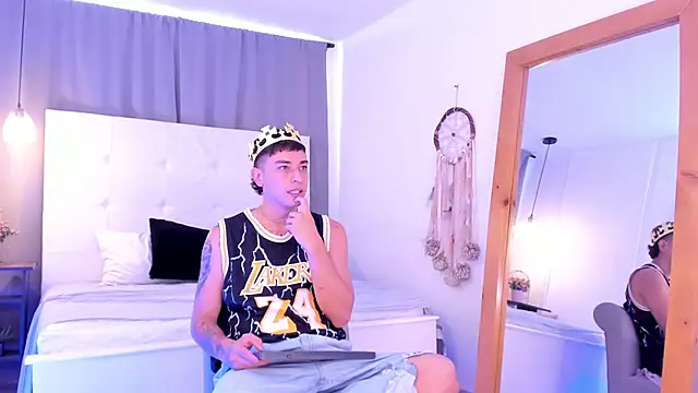 Thiago 2003  online show from April 1, 1:41 pm