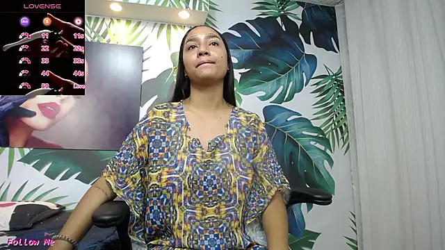 Snapshot of shakti_moumita chatting on April 30, 7:20 pm shakti moumita online show from April 30, 7:20 pm