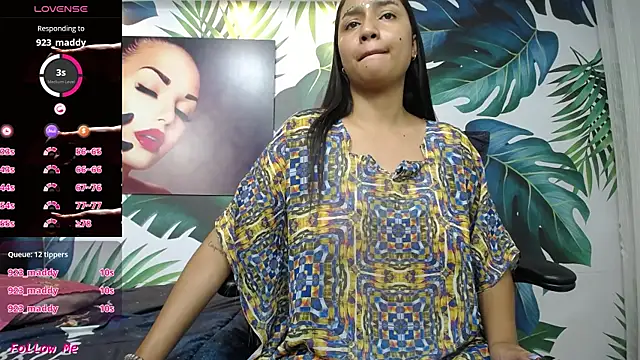 Snapshot of shakti_moumita chatting on April 30, 8:57 pm shakti moumita online show from April 30, 8:57 pm