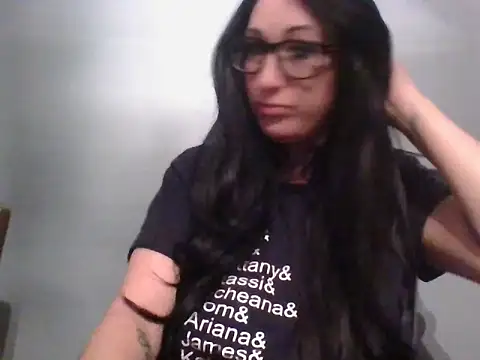 TheVictoriaWolf online show from April 5, 10:12 am