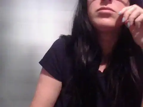 TheVictoriaWolf online show from April 8, 10:15 am