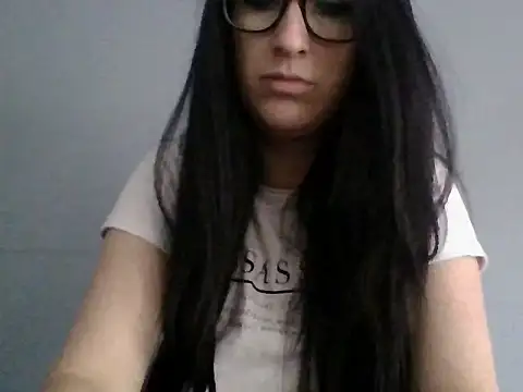 TheVictoriaWolf online show from April 13, 1:38 pm