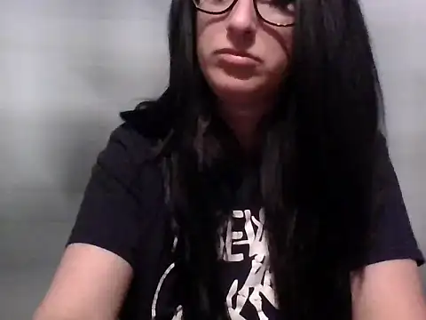 TheVictoriaWolf online show from April 18, 8:07 am