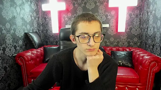 RonBevs online show from March 28, 7:24 pm