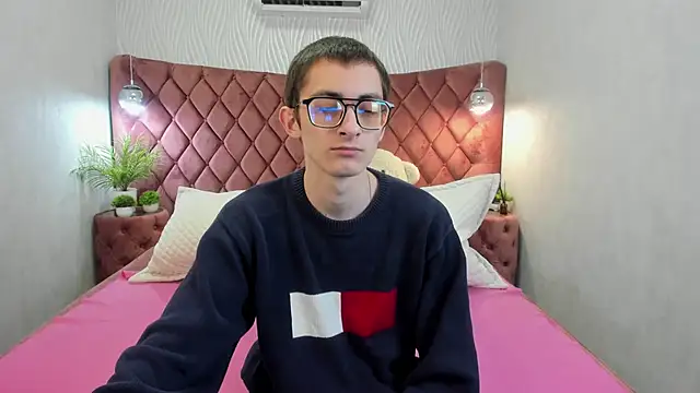 RonBevs online show from April 9, 7:19 pm