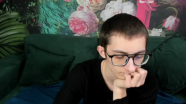 RonBevs online show from April 11, 7:51 pm