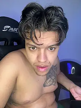 S JM16 online show from April 6, 11:05 pm