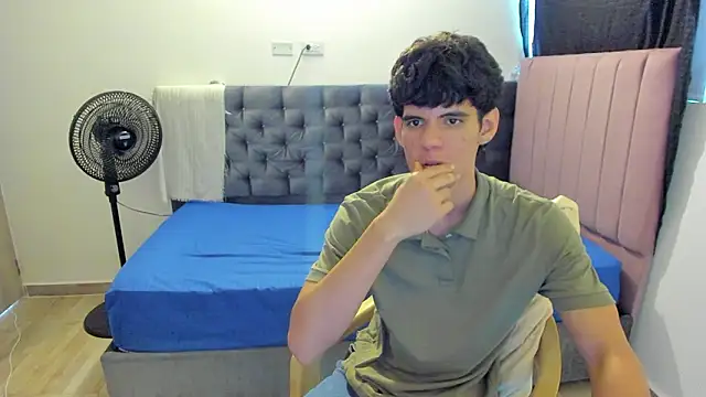 Josy 11 online show from March 23, 7:07 pm