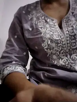 Tasty Cherry online show from April 7, 9:15 pm