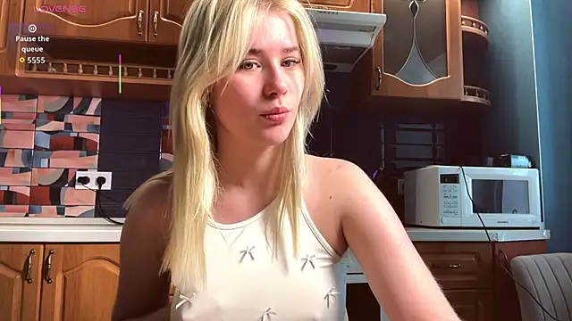 ivygenesis online show from April 18, 3:10 am