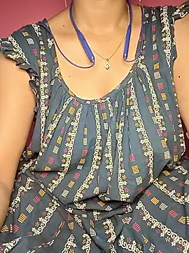 Snapshot of Mahira2 chatting on June 12, 6:56 am Mahira2 online show from June 12, 6:56 am