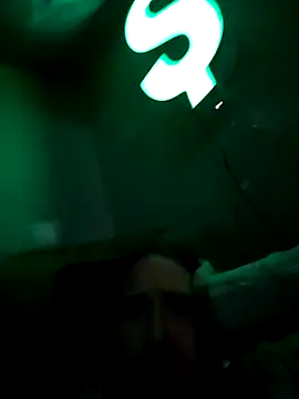 redandjuicy online show from March 21, 4:39 am