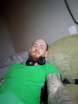 redandjuicy online show from April 15, 4:52 am