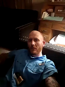 redandjuicy online show from May 24, 1:54 am