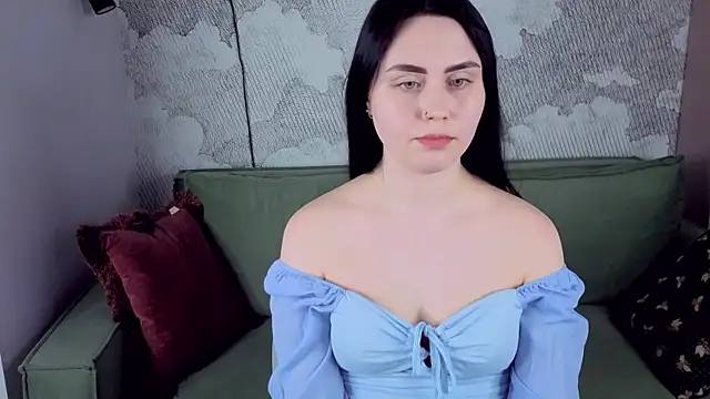 NoraLumi online show from April 1, 1:41 pm