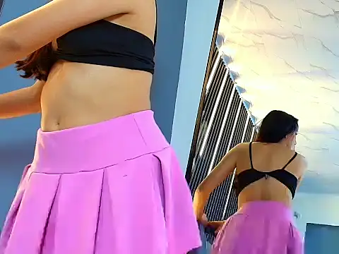 alison holand online show from March 18, 1:58 pm