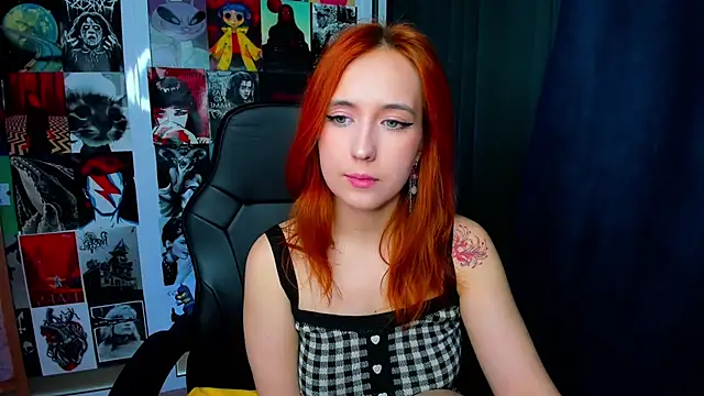 Snapshot of Alexa_temptress chatting on April 29, 2:15 am Alexa temptress online show from April 29, 2:15 am