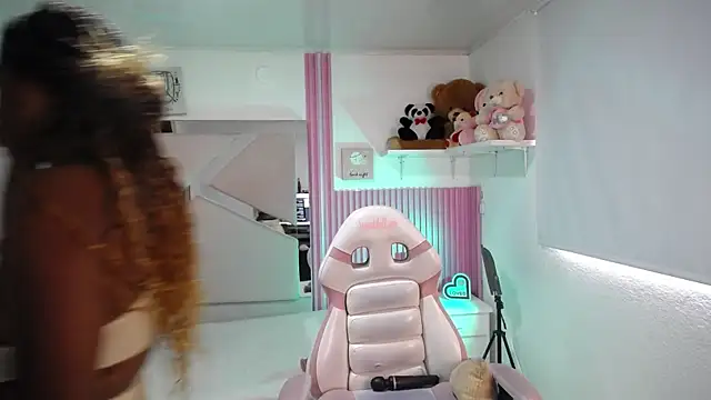 Ebony rizon online show from April 8, 1:00 pm