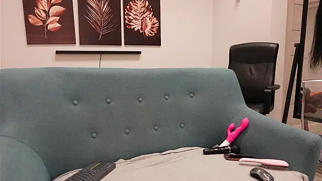 Nicky Diam online show from April 2, 6:16 pm