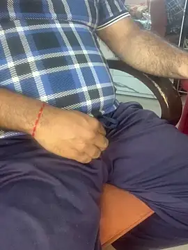 urb0nd online show from April 7, 9:43 am