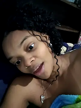 marialuiza2027 online show from April 13, 11:59 am