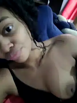 Snapshot of marialuiza2027 chatting on May 7, 12:43 pm marialuiza2027 online show from May 7, 12:43 pm