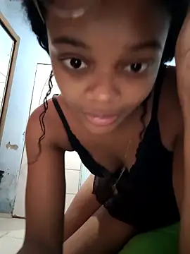 Snapshot of marialuiza2027 chatting on May 16, 3:11 pm marialuiza2027 online show from May 16, 3:11 pm
