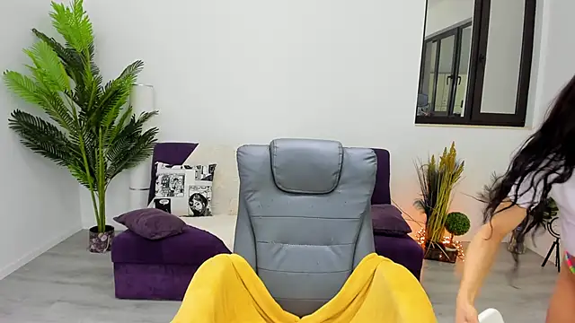 Nicolle Lexxy online show from April 8, 3:50 am