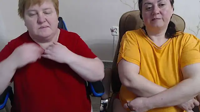 Lindy-Jeanie online show from April 4, 8:17 pm