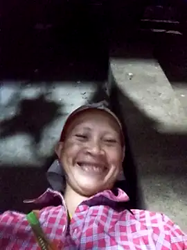 Heli pusy online show from May 12, 12:57 pm
