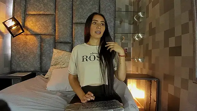 Escarleth Fox online show from March 18, 5:27 pm