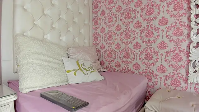 Escarleth Fox online show from April 1, 12:17 pm