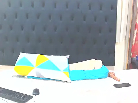 Dark Slim Thick online show from March 16, 6:34 pm