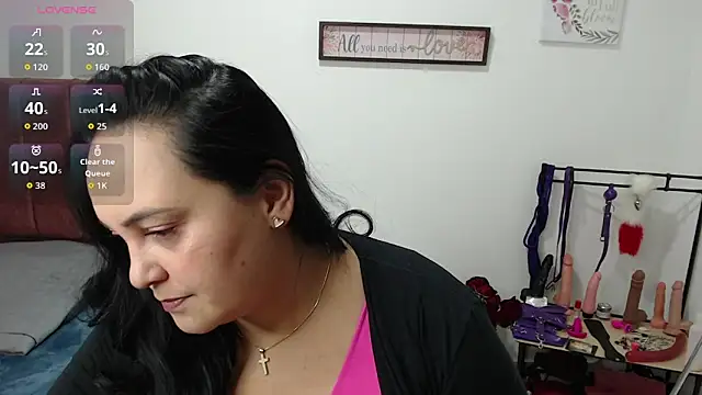 Veroniicabbw  online show from April 1, 2:25 pm