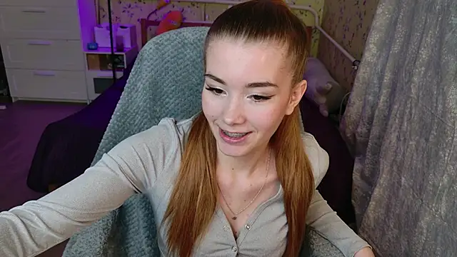 Lunavira online show from April 5, 6:16 pm