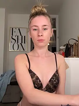 GoldenHoney online show from April 12, 5:18 pm