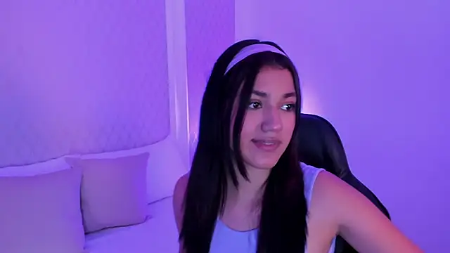 cristin collins online show from April 11, 4:33 pm