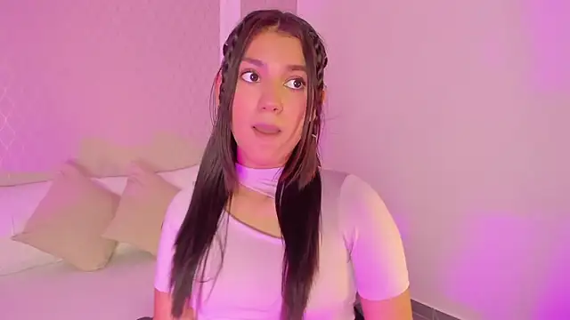 cristin collins online show from April 14, 8:48 pm