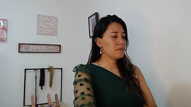 violeta scott online show from April 15, 2:35 pm