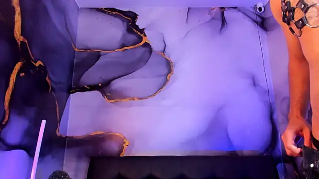 Oliver Dallas1 online show from March 30, 2:45 am