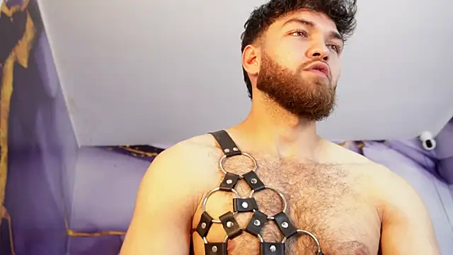 Oliver Dallas1 online show from April 10, 4:17 am