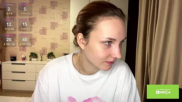 SamellaFlugum online show from March 24, 5:18 pm