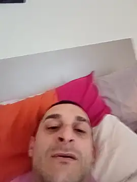 gabry21e5 online show from April 18, 5:33 am