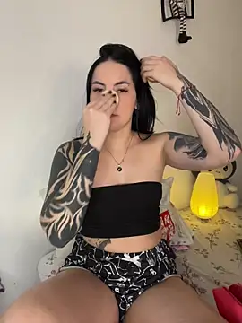 katherine Murph online show from March 21, 9:07 pm