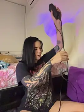 katherine Murph online show from April 24, 5:32 am