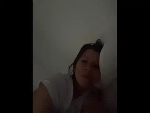 ItsAmara online show from April 3, 4:05 pm