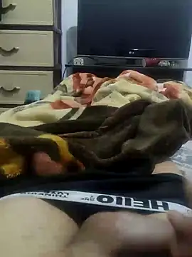 JoyousArray85 online show from April 5, 7:00 pm