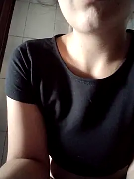 prisci1 online show from April 29, 4:33 pm